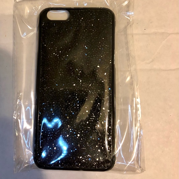 Accessories - iPhone 6 phone case that has sparkly “rhinestones/crystals”.